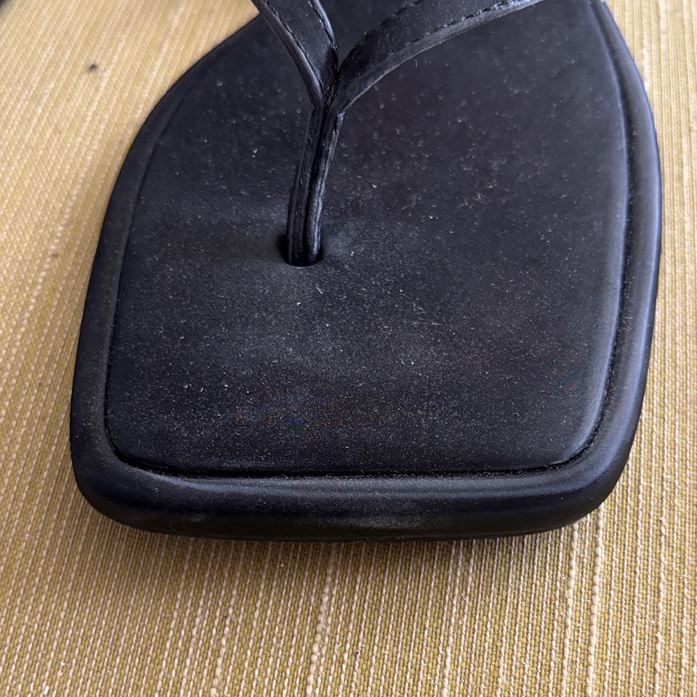 Women's Black Sandals - Picture 6 of 7